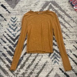 fitted long sleeve shirt with lettuce hem